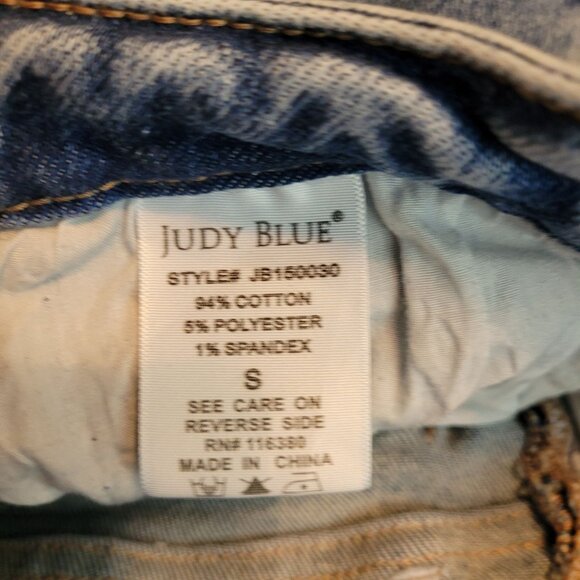 Judy Blue Jeans Shorts Size S Mid Rise Ripped Raw Hem Medium Light Wash Stretch - Picture 5 of 11